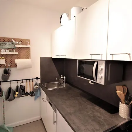 Апартаменты Cozy And Stylish Studioapartment